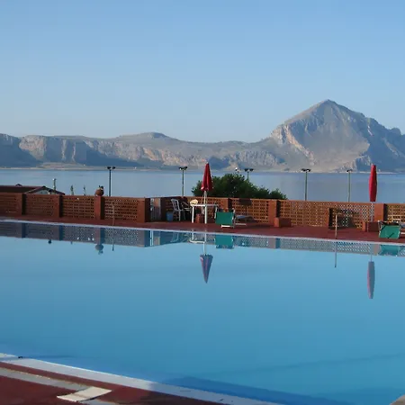 Happy Camp In El Bahira Village Hotel
